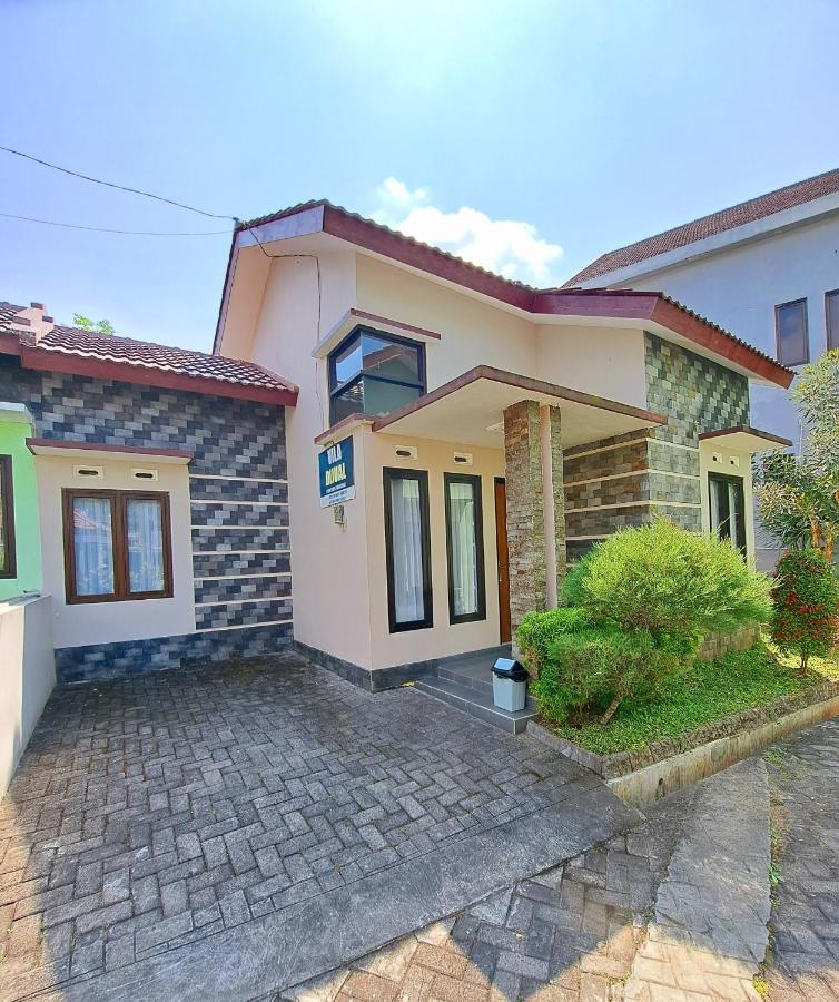 Villa Petit Tour Batu  Exterior photo